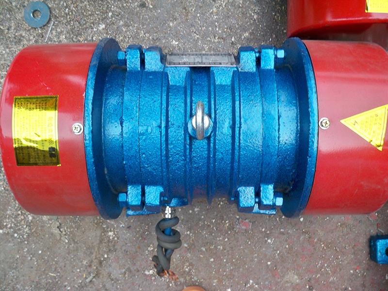 振動(dòng)電機(jī)